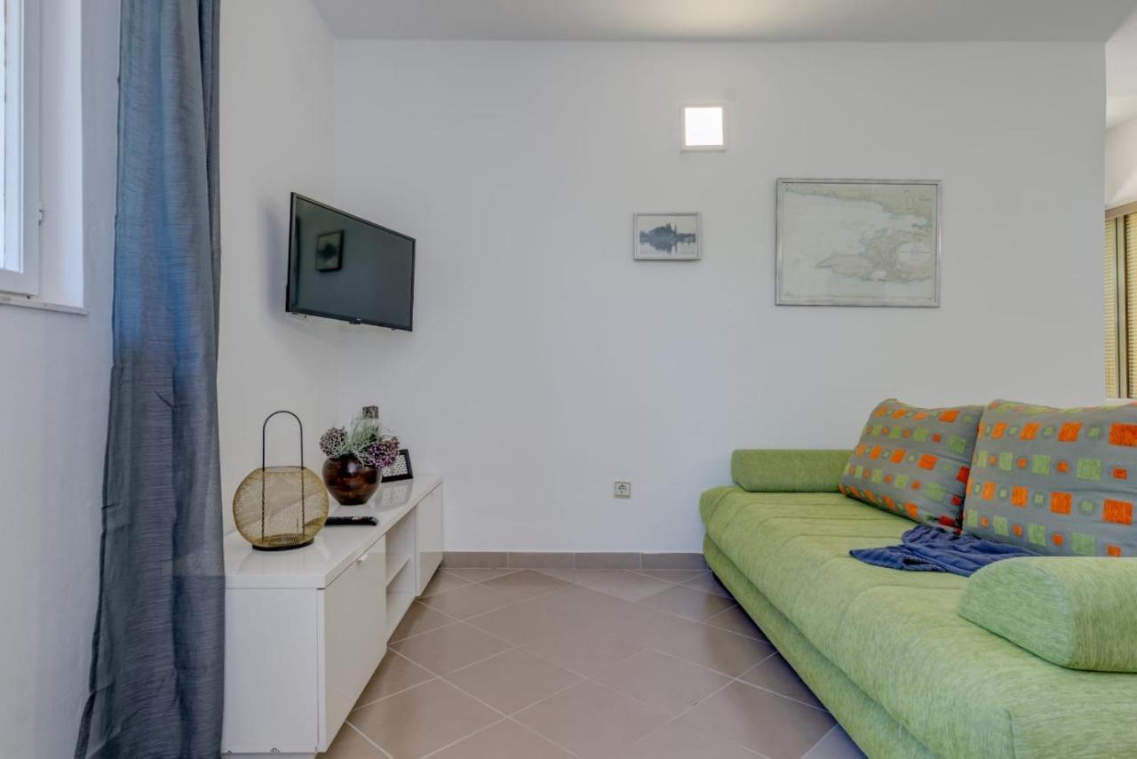 Holiday Home Kalinic Slatine Exterior photo